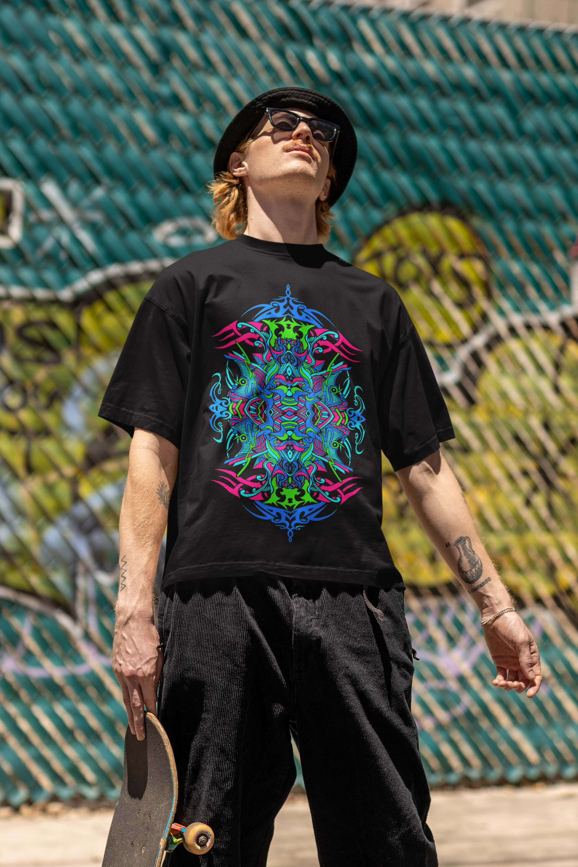 W ILD MANTHRA OVERSIZED T-SHIRT RAVEMANTHRA